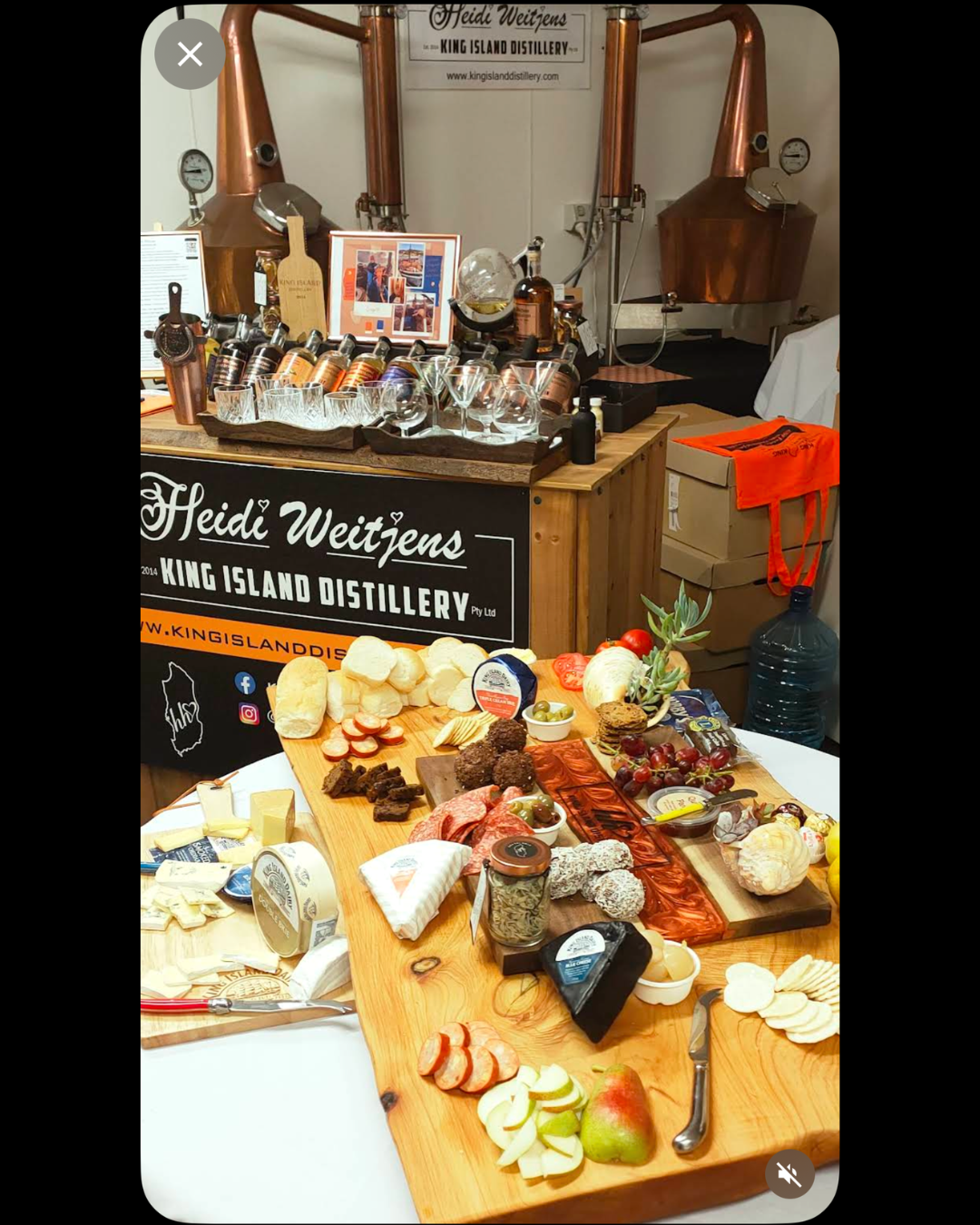 Happy Heidi's King Island Distillery Spirits and King Island Dairy Cheese Platter