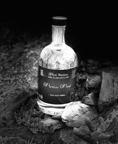 peer-less-point-cask-aged-vodka-king-island-distillery-signature-spirit-black-and-white